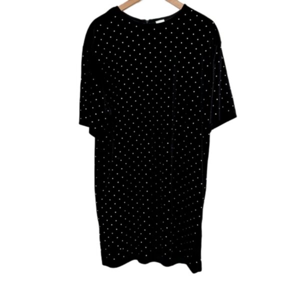 Dresses & Skirts - H&M Black Velour-Like Short Sleeve Shift Dress with Silver Polka Dot Detail. M